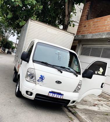 KIA BONGO 2.5 K-2500 4X2 CS TURBO DIESEL 2P MANUAL KIA BONGO 2.5 K-2500 4X2 CS TURBO DIESEL 2P MANUAL